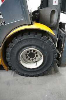 Carrelli elevatori GPL 2008  Jungheinrich TFG 435s (6)