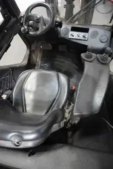 Diesel Forklifts 2011  Linde H 25 D-01 (3)