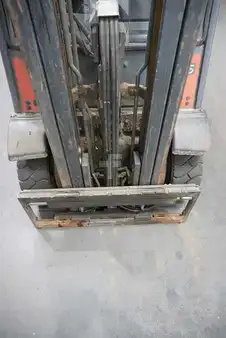 Diesel Forklifts 2011  Linde H 25 D-01 (5)