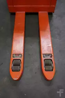 Transpallet elettrici 2018  Linde T 30 (5)