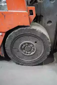 Elektryczne 4-kołowe 1996  CAT Lift Trucks M70B (6)