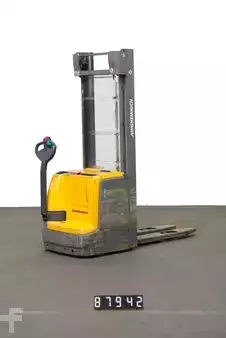 Apilador eléctrico 2018  Jungheinrich EJC 214 (2)