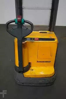 Apilador eléctrico 2018  Jungheinrich EJC 214 (3)