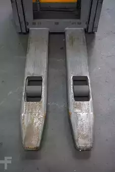 Apilador eléctrico 2018  Jungheinrich EJC 214 (5)