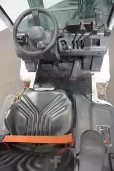 Chariots élévateurs GPL 2018  Unicarriers U1D2A25LQ (3)