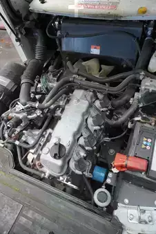 Chariots élévateurs GPL 2019  Unicarriers U1D2A25LQ (4)