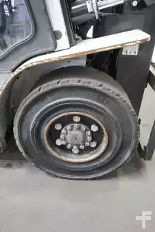 Carrelli elevatori diesel 2015  Unicarriers DG1F4A50Q (6)