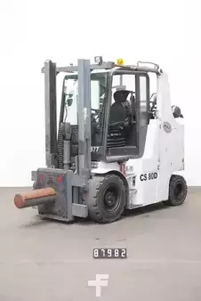 Carretilla elevadora diésel 2012  MKF CS80D (1)