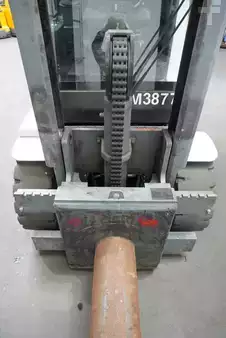 Carretilla elevadora diésel 2012  MKF CS80D (5)