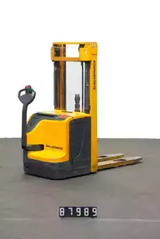 Magasemelésű béka 2011  Jungheinrich EJC 216 (2)