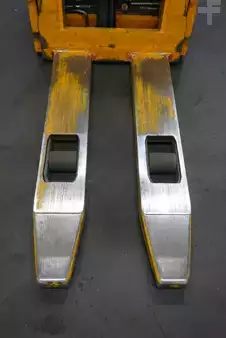 Magasemelésű béka 2011  Jungheinrich EJC 216 (5)