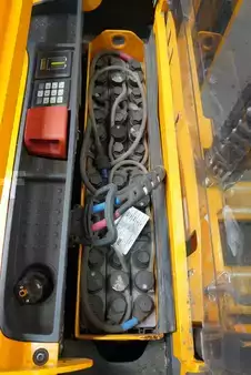 Pinontavaunu 2014  Jungheinrich EJC 112 (4)