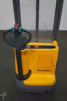 Stapelaars 2020  Jungheinrich EJC 110 (3)