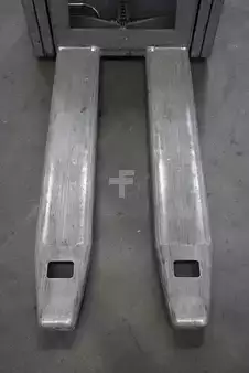 Stapelaars 2020  Jungheinrich EJC 110 (5)