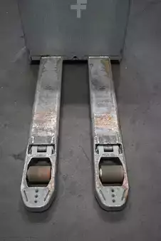Miscelaneo 2022  Jungheinrich EJE 120 Li-Ion (5)