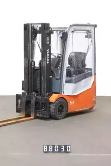 Eléctrica de 3 ruedas 2014  Toyota 7FBEST15 (1)