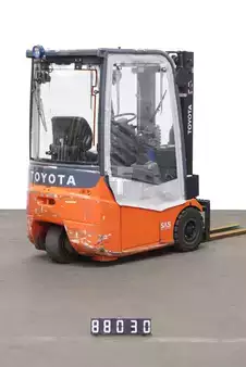 Eléctrica de 3 ruedas 2014  Toyota 7FBEST15 (2)