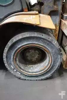 Empilhador a gás 2020  Toyota 8FG60N (6)