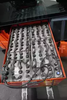 Elektromos 4 kerekű 2019  Toyota 8FBMKT25 (4)