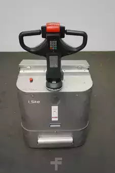 Ostatní 2019  Toyota LPE 200 I (3)