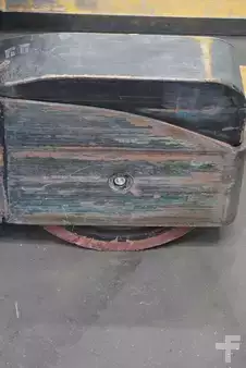 Carretilla retráctil 2020  Toyota RRE200H (6)