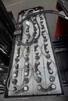 Carretilla retráctil 2017  Toyota RRE200H (4)