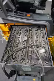 3-wiel elektrische heftrucks 2022  Jungheinrich EFG 220 (4)