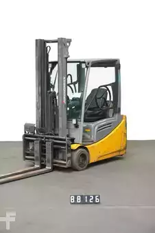 3-wiel elektrische heftrucks 2021  Jungheinrich EFG 220 (1)