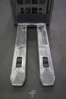 Hochhubwagen 2020  Jungheinrich ERC 214z (5)