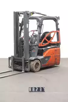 Elektro tříkolové VZV 2018  Linde E 16-02 (1)