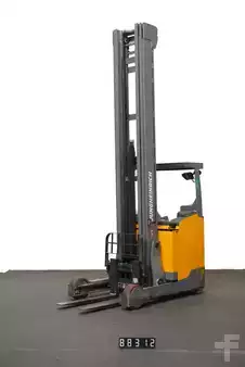 Carretilla retráctil 2020  Jungheinrich ETV 325 (1)
