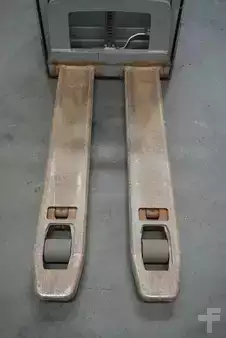 Stoccatori 2020  Jungheinrich EJD 120 (5)