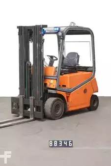 Eléctrica de 4 ruedas 2007  BT C4E250V (1)