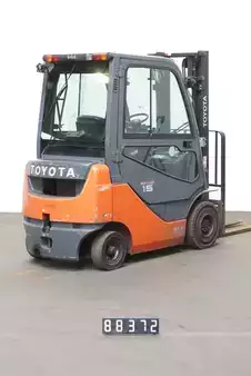 Chariots élévateurs diesel 2016  Toyota 02-8FDF15 (2)