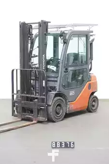 Wózki gazowe 2020  Toyota 06-8FG20F (1)