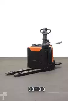 Niederhubwagen 2018  Toyota LPE 200 (1)