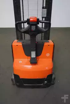 Pallet Stackers 2015  BT SWE140 (3)