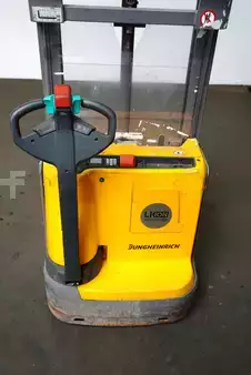 Stacker pedestre 2020  Jungheinrich EJC 112 Li-Ion (3)