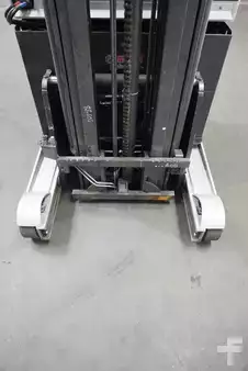 Chariots à mât rétractable 2020  Still FM-X 10 (5)