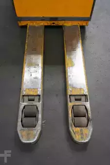 Electric Pallet Trucks 2019  Jungheinrich ERE 225 Li-Ion (5)