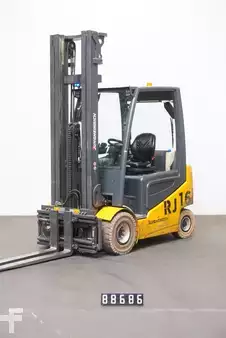 Carrelli elettrici 4 ruote 2015  Jungheinrich EFG 425ks (1)