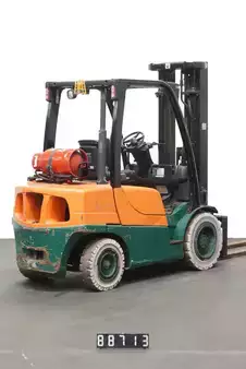 LPG VZV 2006  Yale GLP 30 VX E2445 (2)