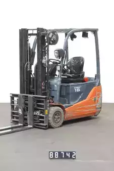 Elektro tříkolové VZV 2016  Toyota 8FBE16T (1)