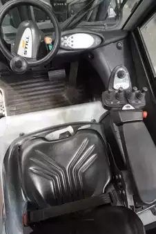 Elektryczne 4-kołowe 2018  Still RX 60-80 (3)