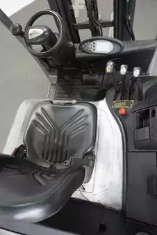 Eléctrico - 3 rodas 2013  Still RX 20-18 (3)