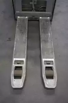 Pallet Stackers 2020  Jungheinrich ERD 120 Li-Ion (5)