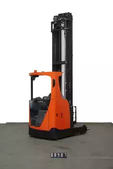 Reach Trucks 2017  Toyota RRE 200 (2)