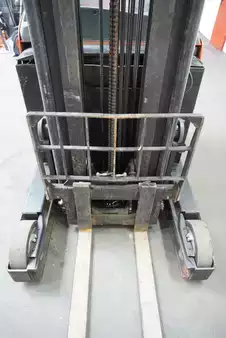 Reach Trucks 2017  Toyota RRE 200 (5)
