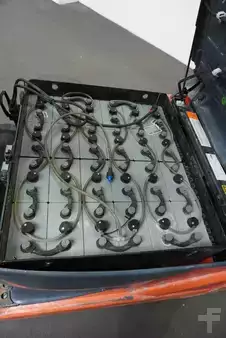 Elektryczne 3-kołowe 2018  Toyota 8FBE18T (4)