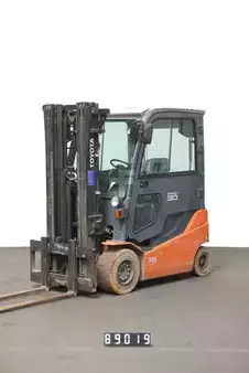 Carrelli elettrici 4 ruote 2018  Toyota 8FBMKT30 (1)